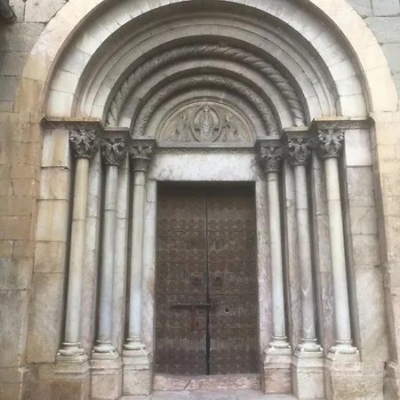 Les Arches Du Cloitre