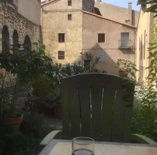 Les Arches Du Cloitre